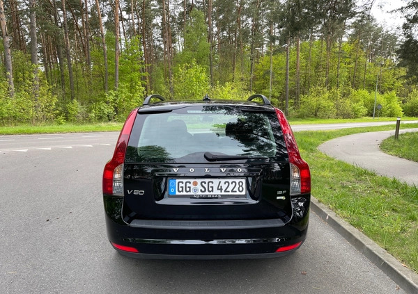 Volvo V50 cena 18900 przebieg: 156200, rok produkcji 2009 z Michałowo małe 254